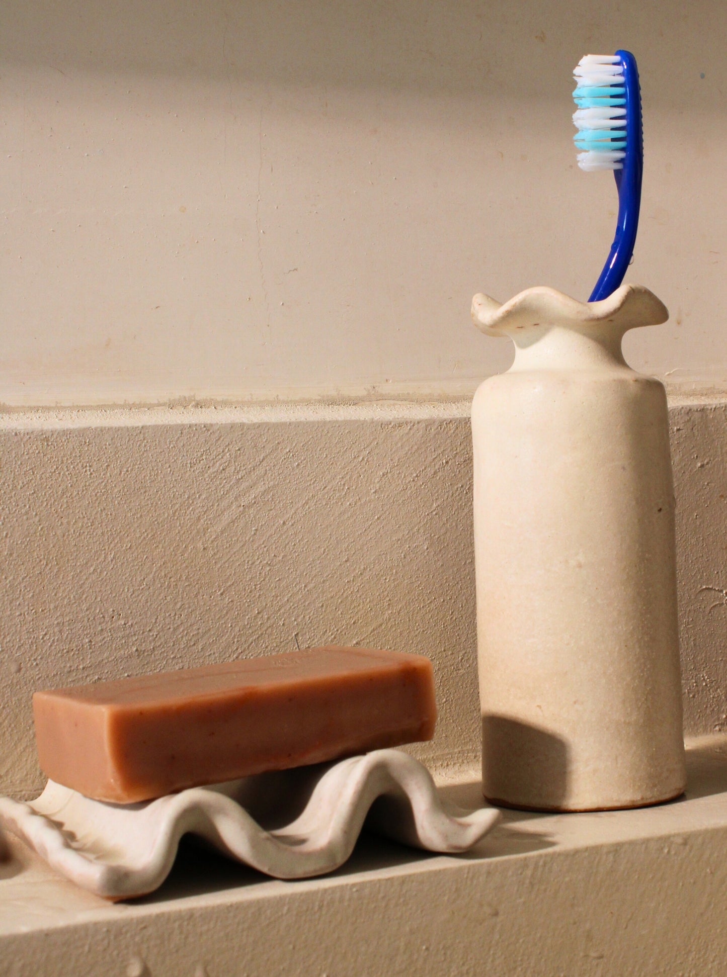 The Ruffled Soap Dish