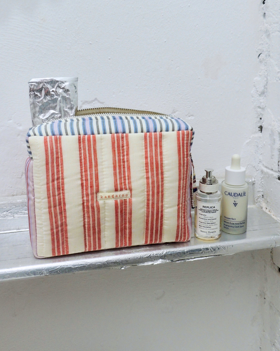 The Kit [In Twizzler]